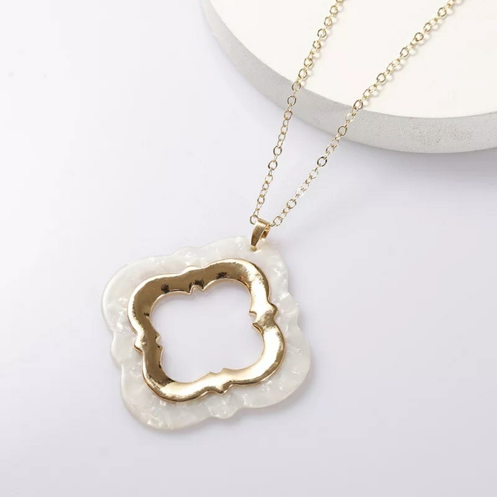 Acetate Marble Geometric Pendant Necklace